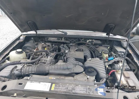 2001 Ford Ranger Xl/Xlt from USA, damaged, VIN 1FTYR10D01TB04747